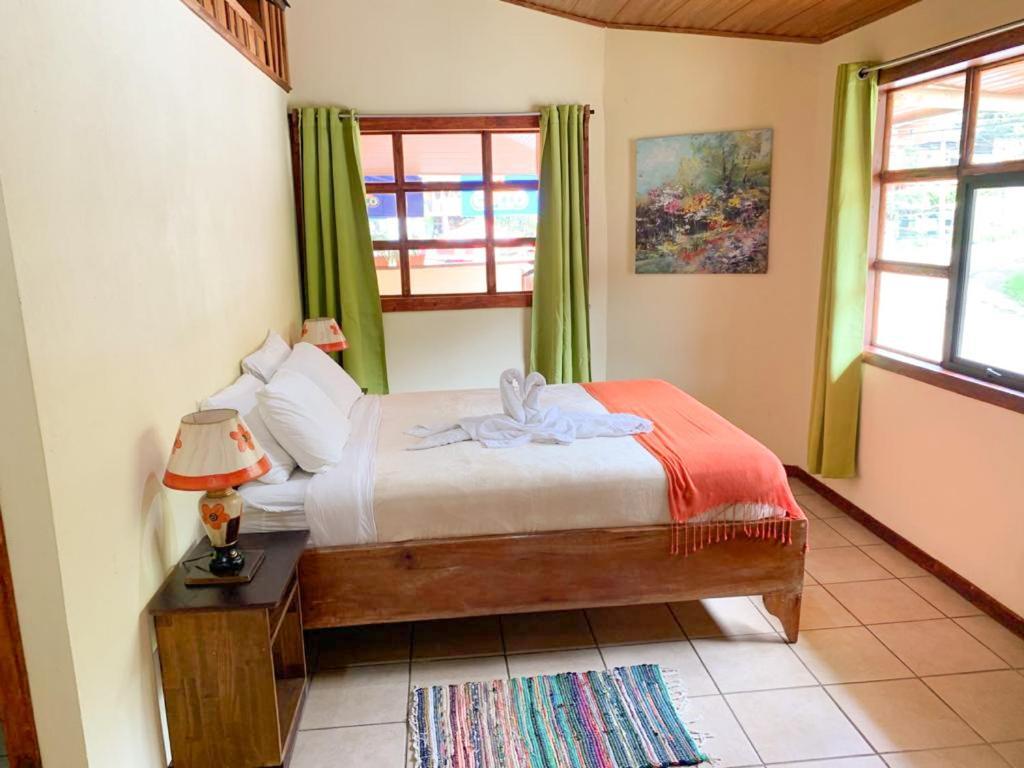 Hotel Casa Madonna Monteverde Extérieur photo