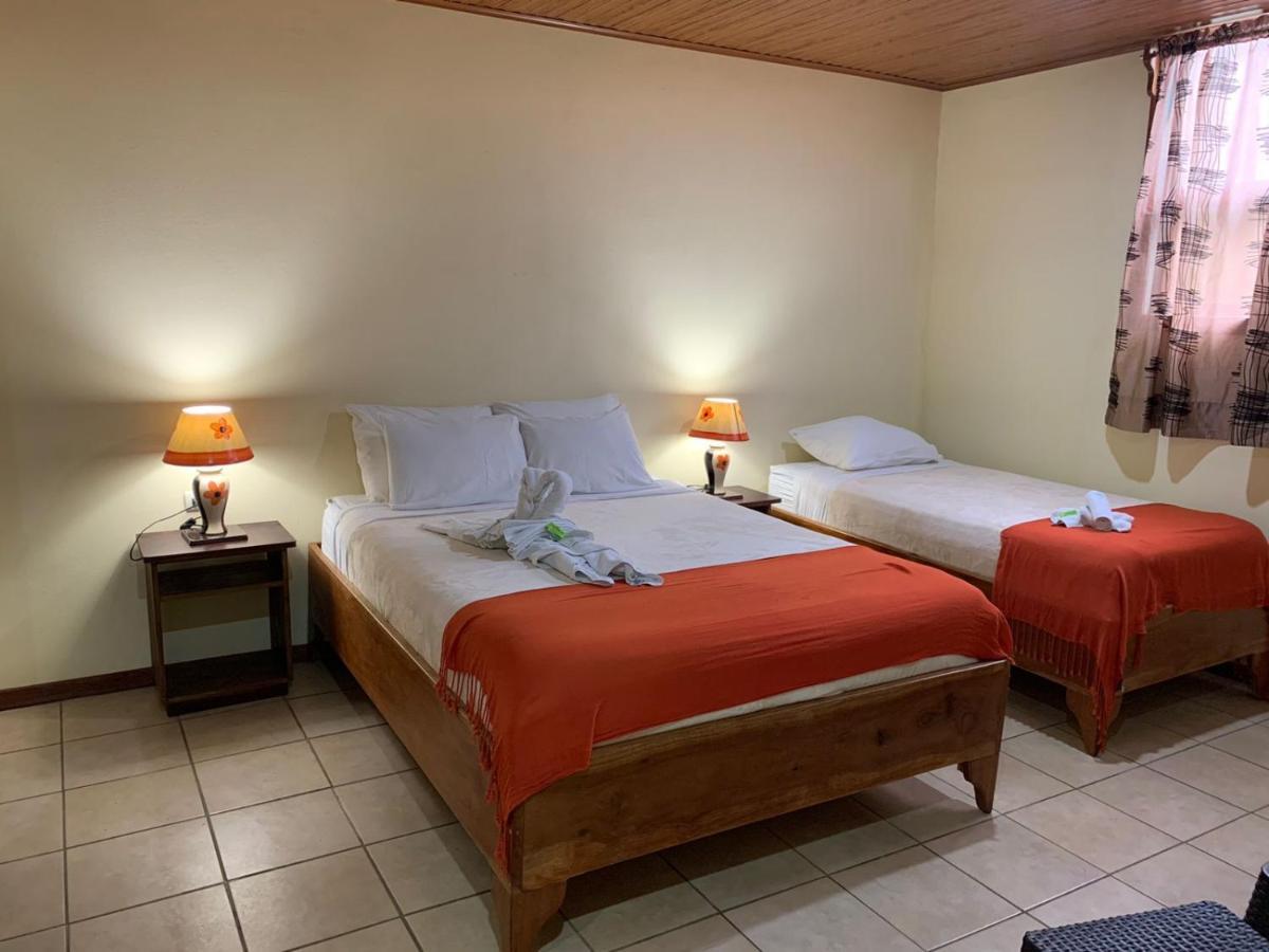 Hotel Casa Madonna Monteverde Extérieur photo